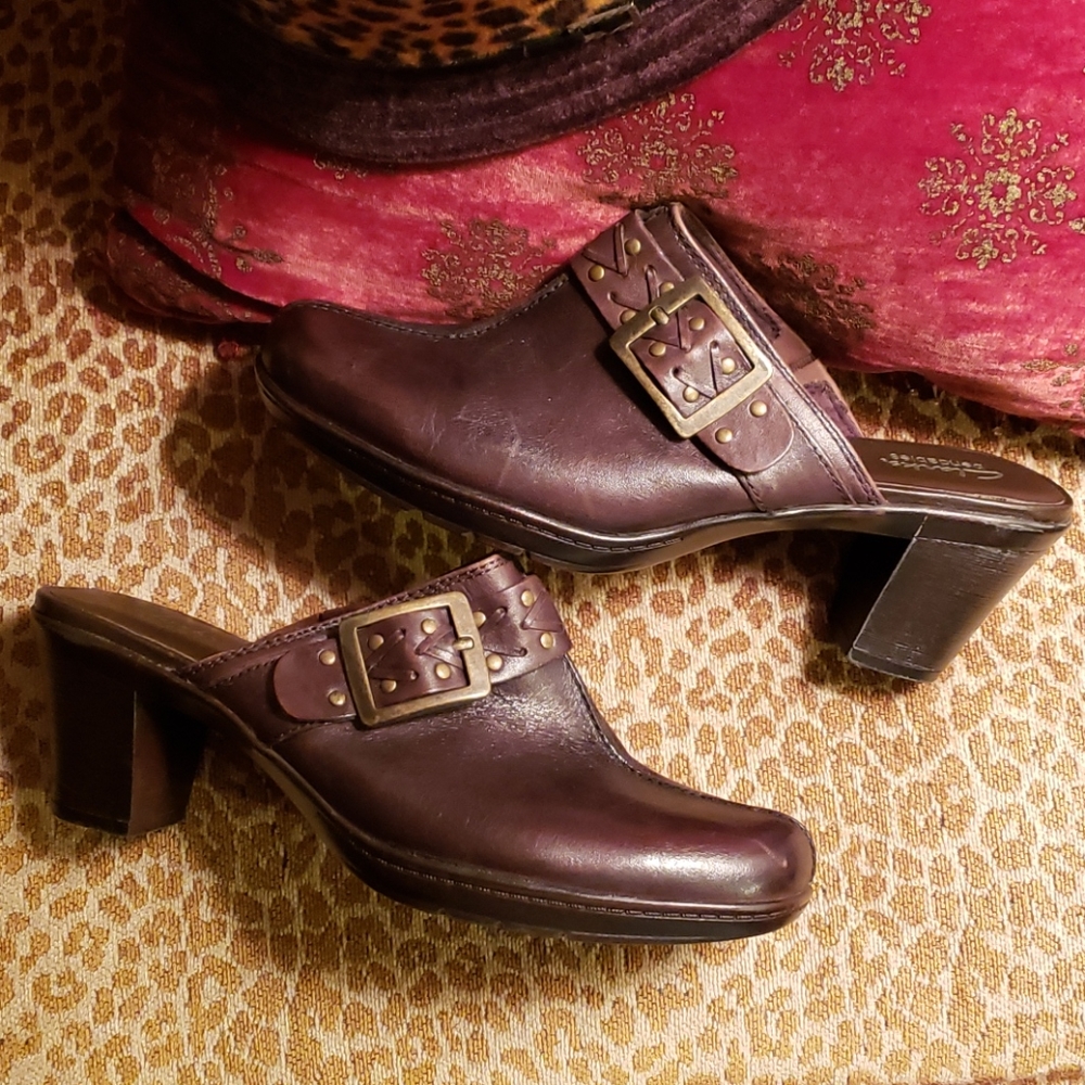 Clark's Brown Leather Bendable Clogs